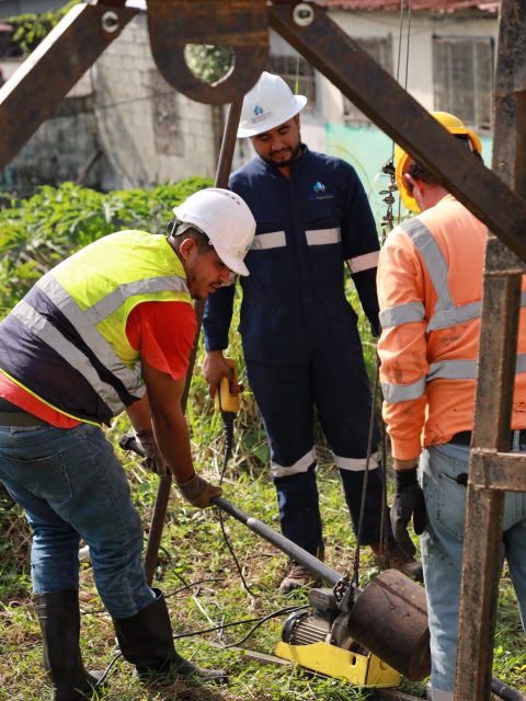 Avanzamos con buenas noticias para San Antonio 🙌
Trabajos de inspección del terreno donde próximamente se construirá un nuevo parque en la entrada del sector, un espacio pensado para el encuentro, la recreación y el disfrute de nuestra comunidad.
Seguimos #TrabajandoPorTí #TuBienestarNuestraMisión