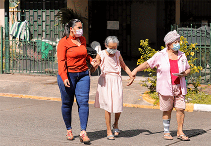 jornada de vacunación contra el COVID-19 en san miguelito